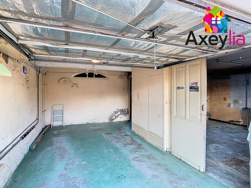 Maison - 94 m² - 8 pièces