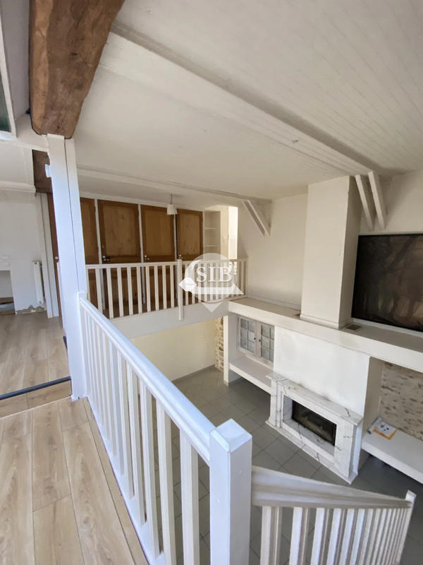 Maison - 228 m² - 7 pièces