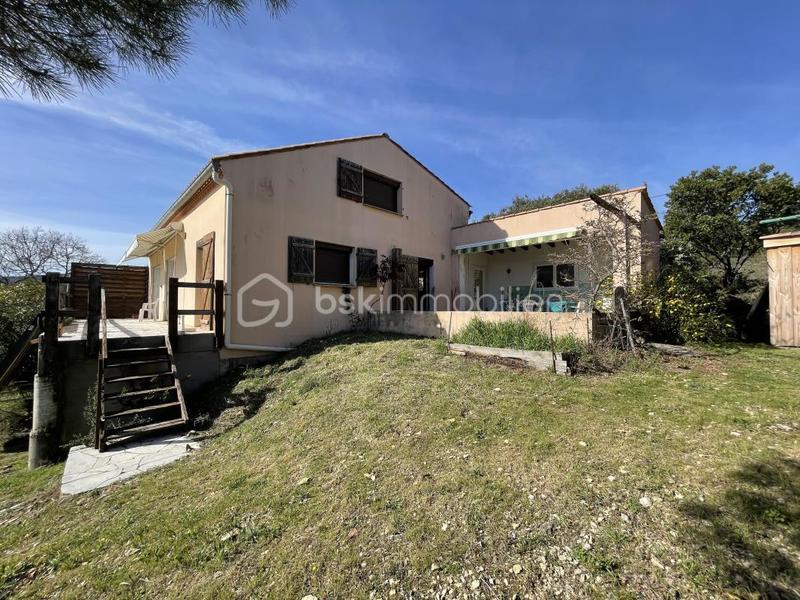 Maison traditionnelle - 116 m² - 4 pièces