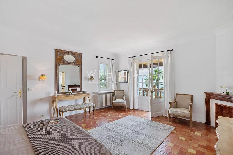 Maison de ville - 200 m² - 7 pièces