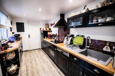 Maison de ville - 184 m² - 9 pièces