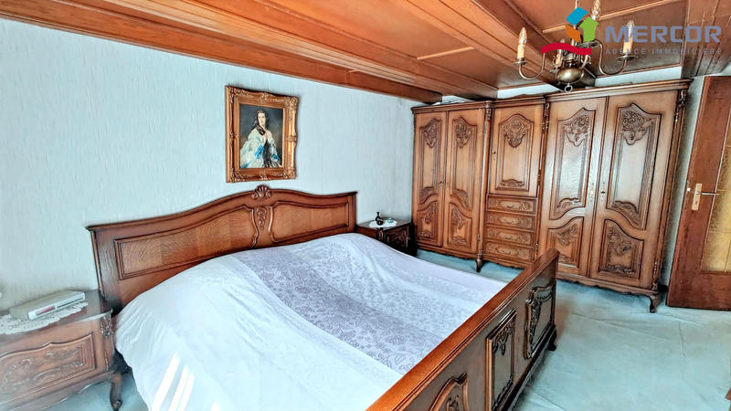 Maison ancienne - 198 m² - 8 pièces