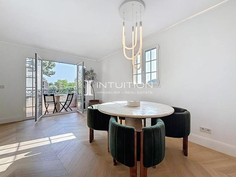 Appartement - 84 m² - 3 pièces