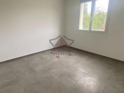 Villa - 100 m² - 4 pièces