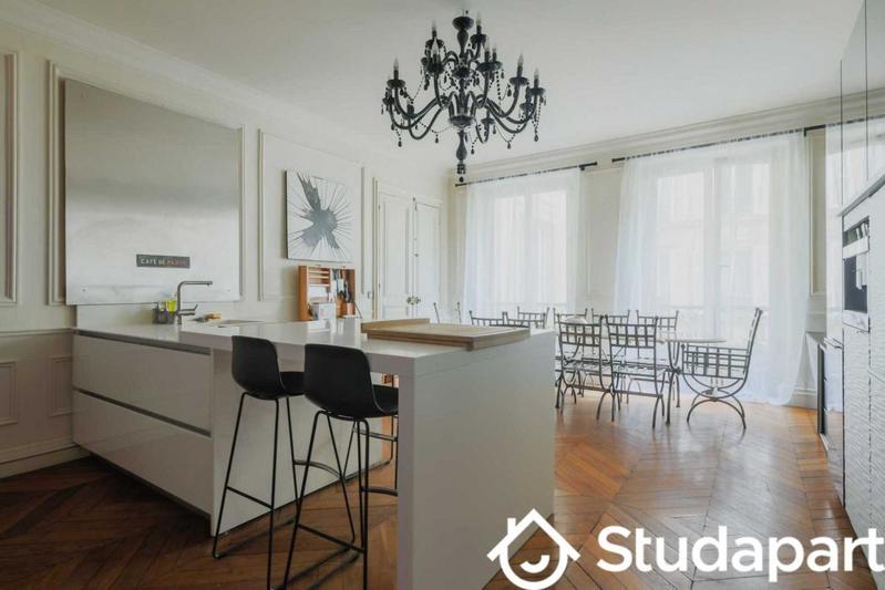 Appartement - 250 m² - 5 pièces