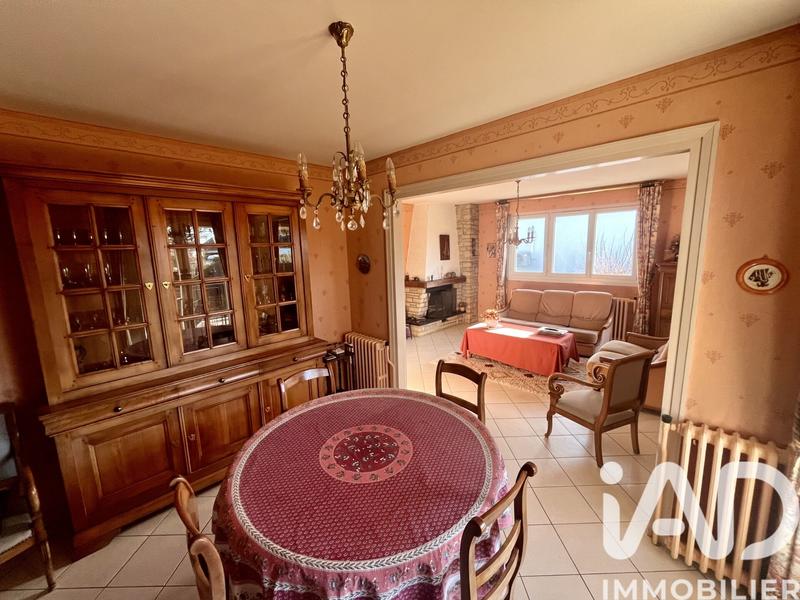 Maison - 104 m² - 6 pièces