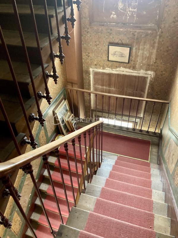 Demeure - 600 m² - 14 pièces