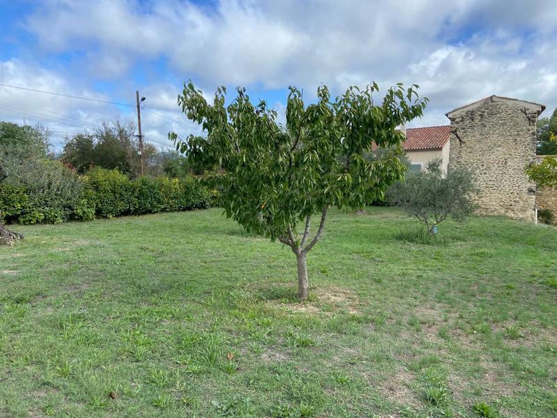 Terrain constructible - 585 m²