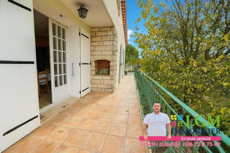 Villa - 178 m² - 6 pièces