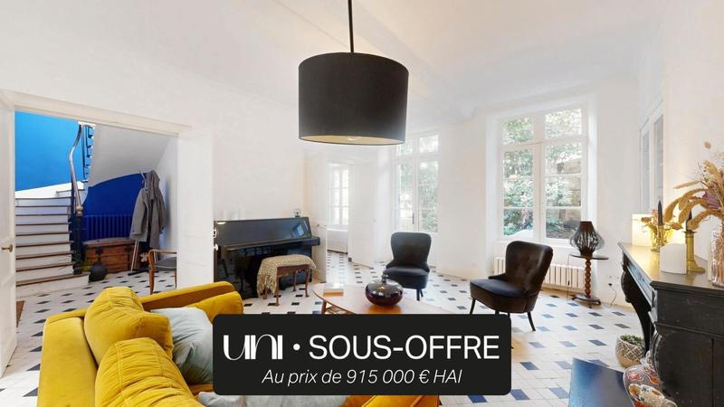 Maison - 218 m² - 8 pièces