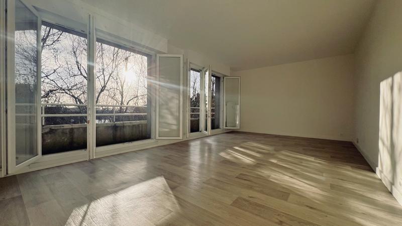 Appartement - 96 m² - 3 pièces