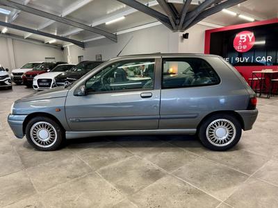 Renault Clio 1.8i - 92 Bva I Berline Baccara Phase 3 / Garantie 12 Mois