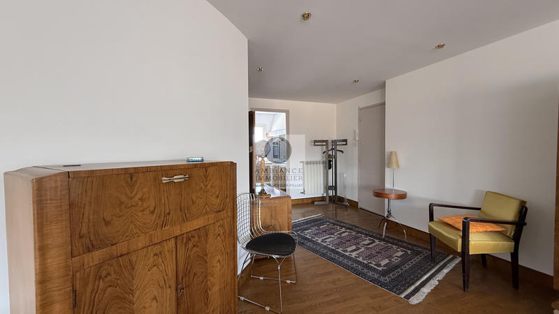 Appartement - 137 m² - 6 pièces