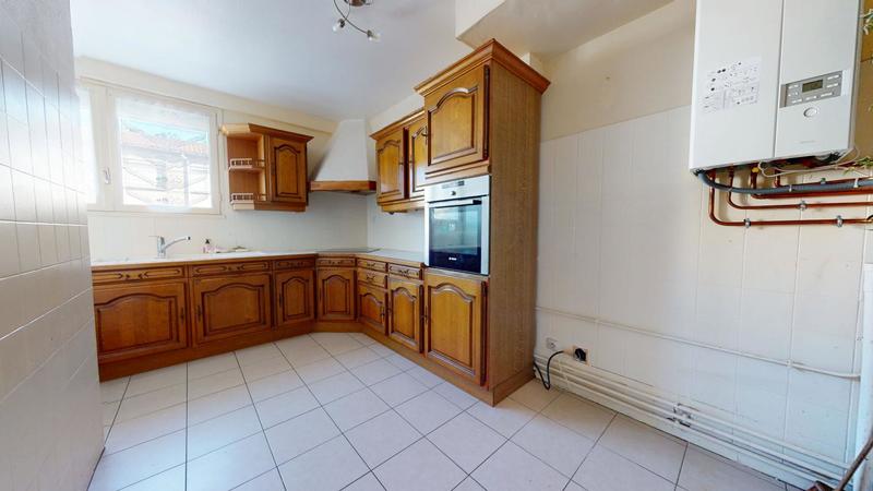 Maison - 92 m² - 4 pièces