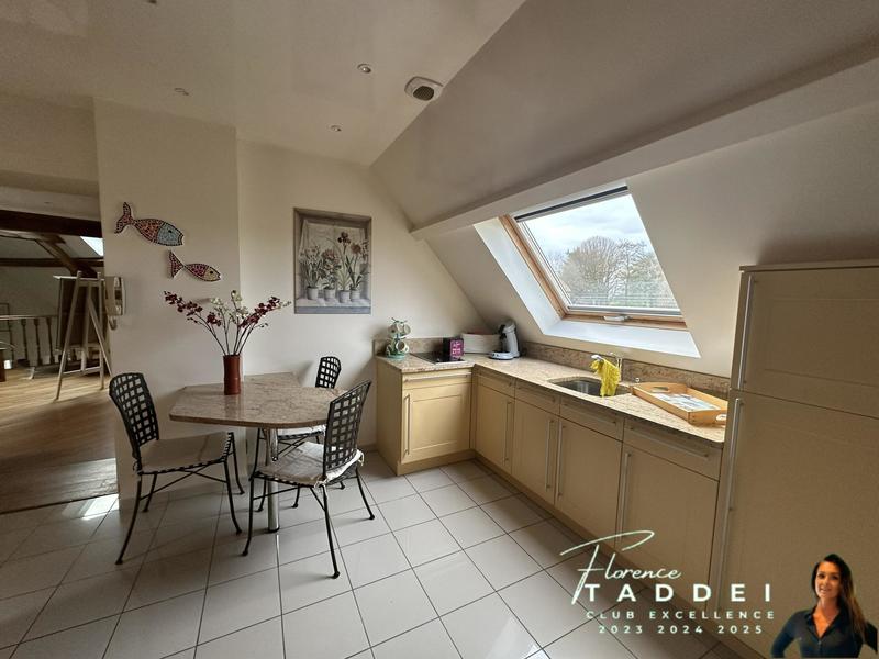 Maison - 200 m² - 7 pièces