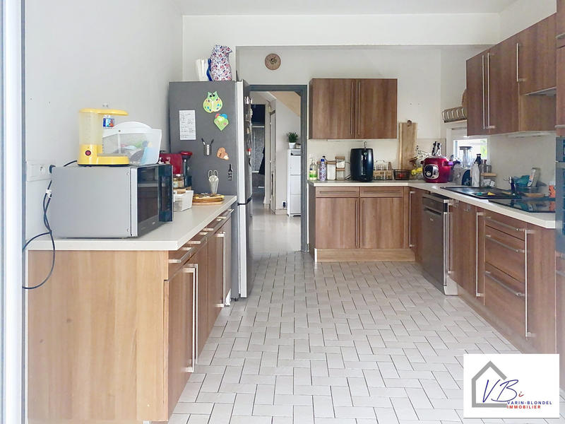 Maison - 187 m² - 7 pièces