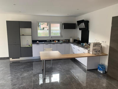 Maison - 121 m² - 6 pièces