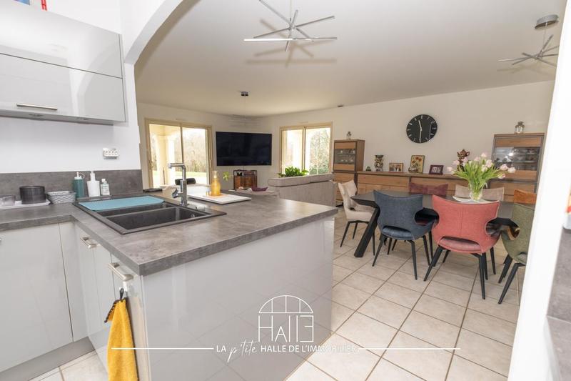 Pavillon - 145 m² - 6 pièces