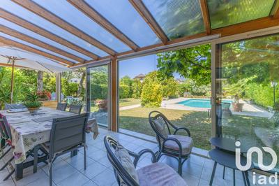 Maison - 267 m² - 6 pièces