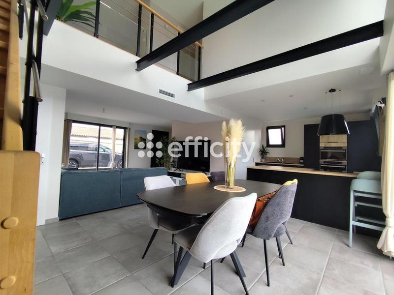 Maison - 138 m² - 7 pièces