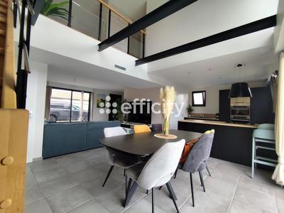 Maison - 138 m² - 7 pièces