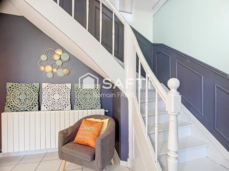 Maison - 280 m² - 8 pièces