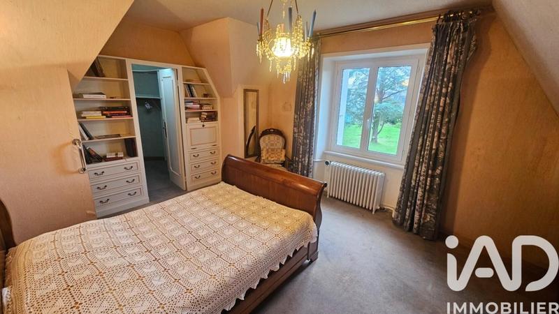 Maison de ville - 180 m² - 7 pièces