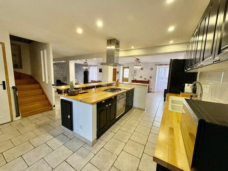 Maison - 156 m² - 4 pièces