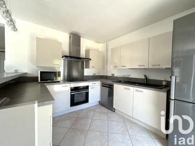 Maison - 136 m² - 8 pièces