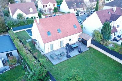 Maison - 147 m² - 5 pièces