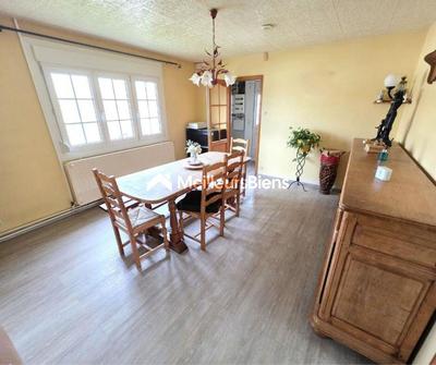 Maison - 122 m² - 4 pièces