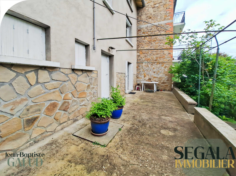 Maison - 99 m² - 5 pièces