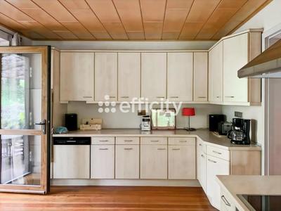 Maison - 186 m² - 6 pièces