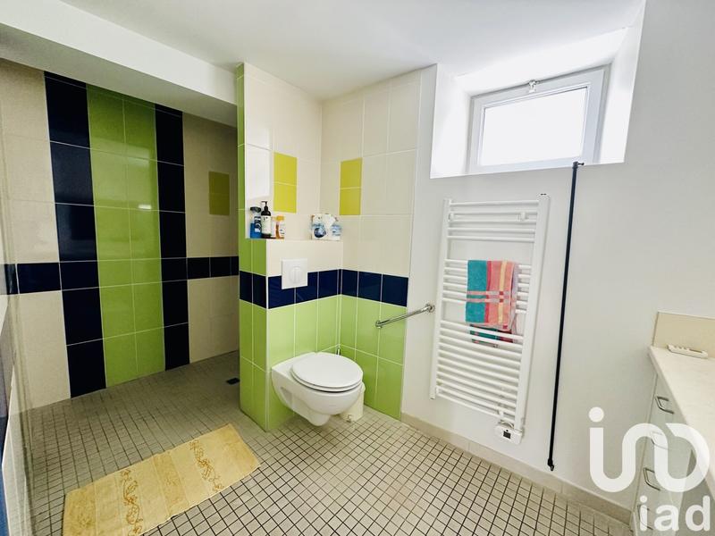 Maison - 171 m² - 7 pièces