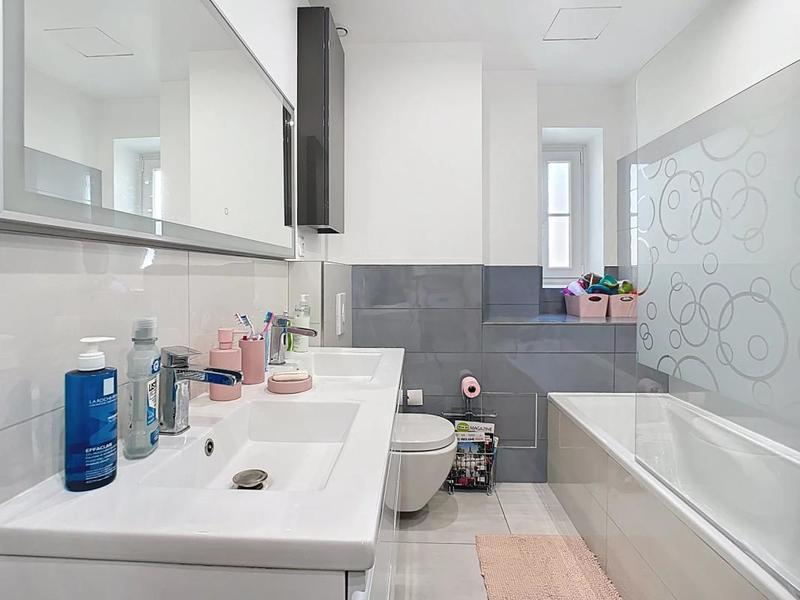 Appartement - 142 m² - 6 pièces