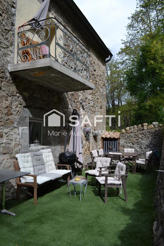 Maison - 106 m² - 5 pièces