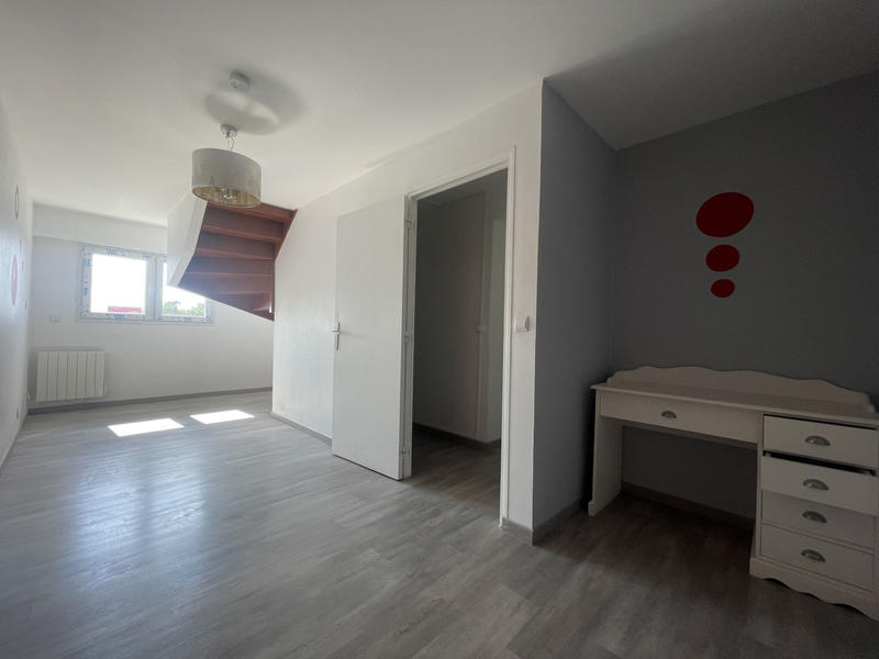 Duplex - 127 m² - 7 pièces