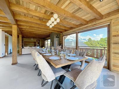 Châlet - 225 m² - 8 pièces