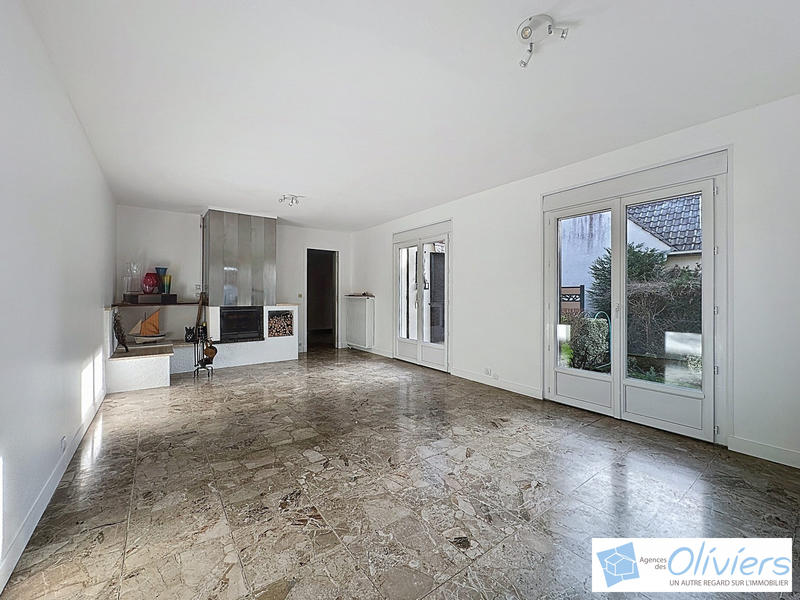 Maison traditionnelle - 140 m² - 7 pièces