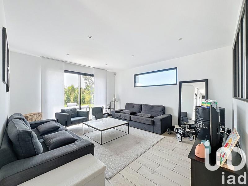 Maison - 104 m² - 5 pièces