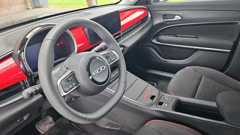 Fiat 600 156 54 Kwh Red