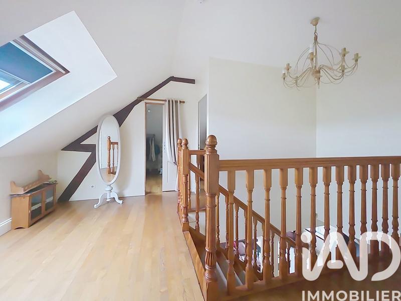 Maison - 158 m² - 8 pièces