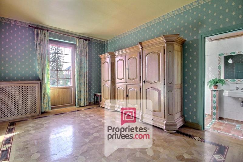 Propriété - 480 m² - 15 pièces