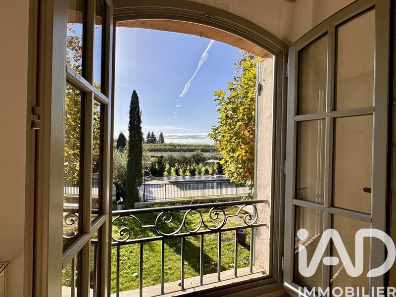 Maison - 420 m² - 10 pièces