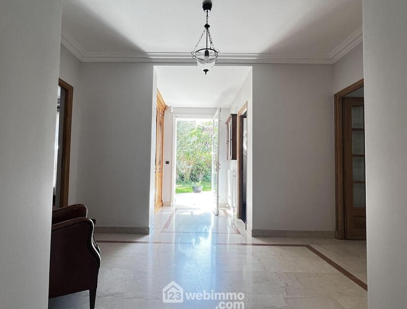 Maison - 190 m² - 6 pièces