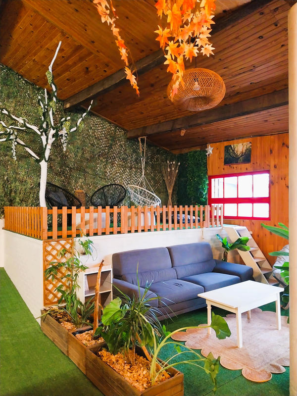 Maison - 220 m² - 6 pièces