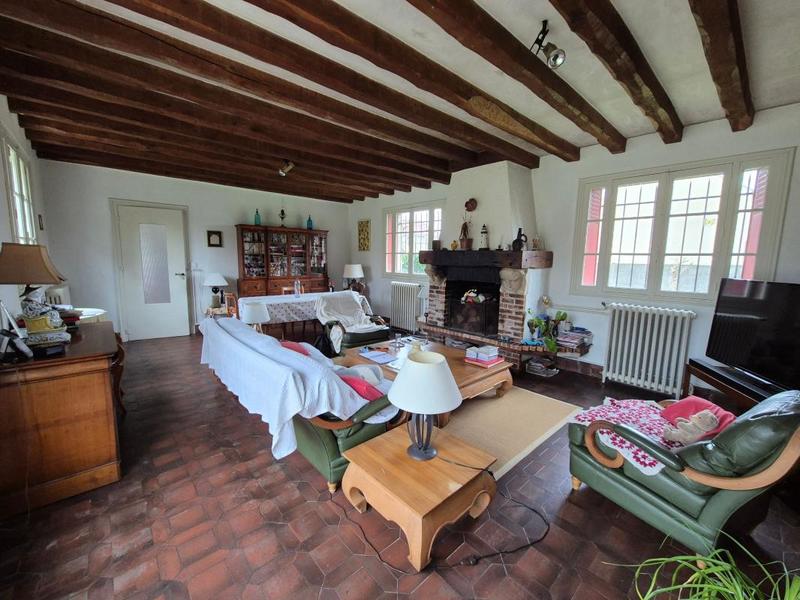 Maison - 256 m² - 8 pièces