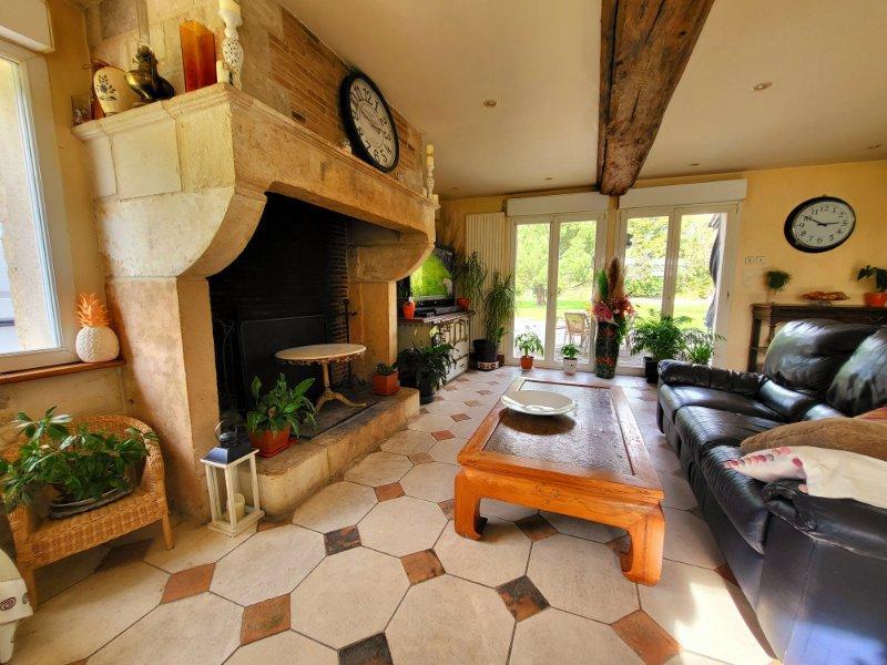 Maison - 200 m² - 7 pièces