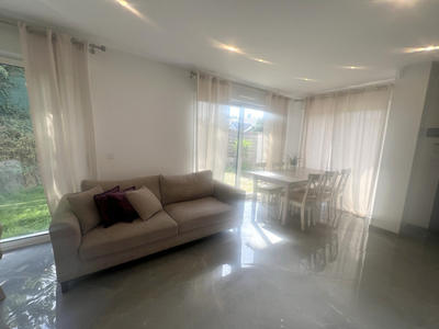 Maison - 88 m² - 5 pièces