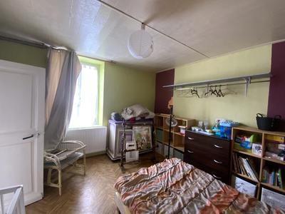 Maison - 97 m² - 5 pièces